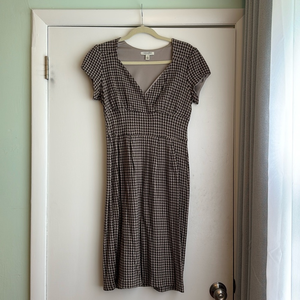 Banana Republic women’s brown houndstooth midi dress size medium